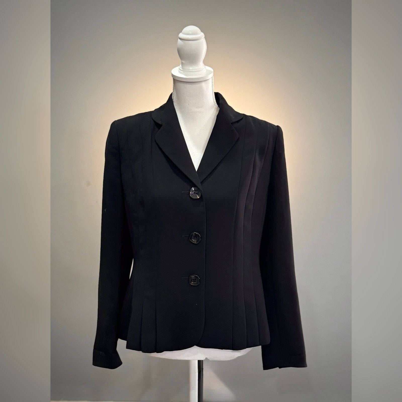 Black Le Suit Pleated Dressy Jacket Y2k Size 8p Euc